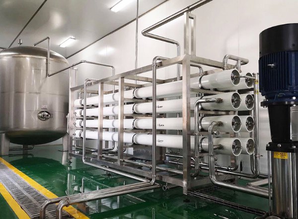 製藥工業的純化水設備跟普通的叼嘿在线观看有什麽區別？